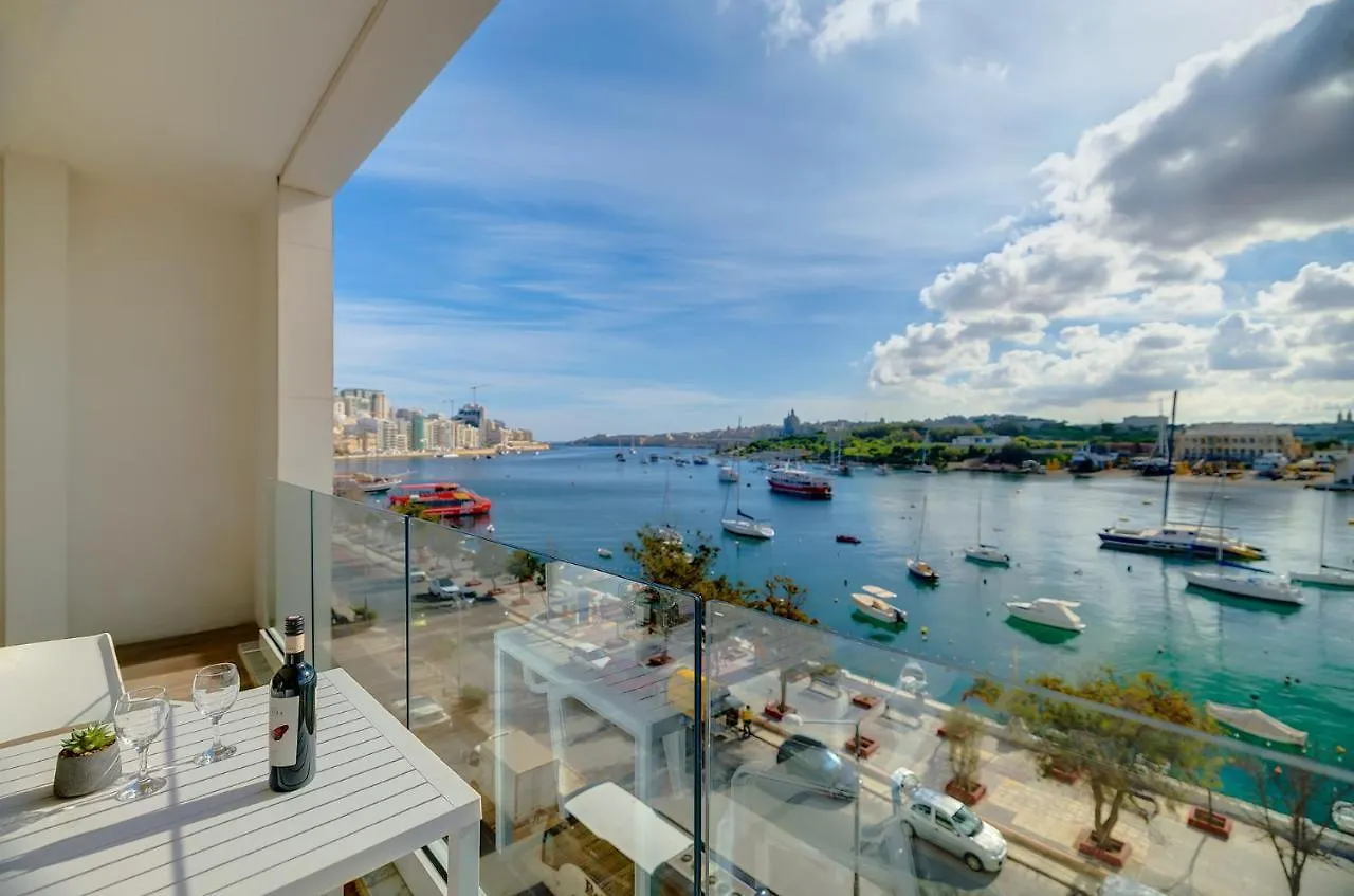 Luxury Apartment With Valletta And Harbour Views Sliema