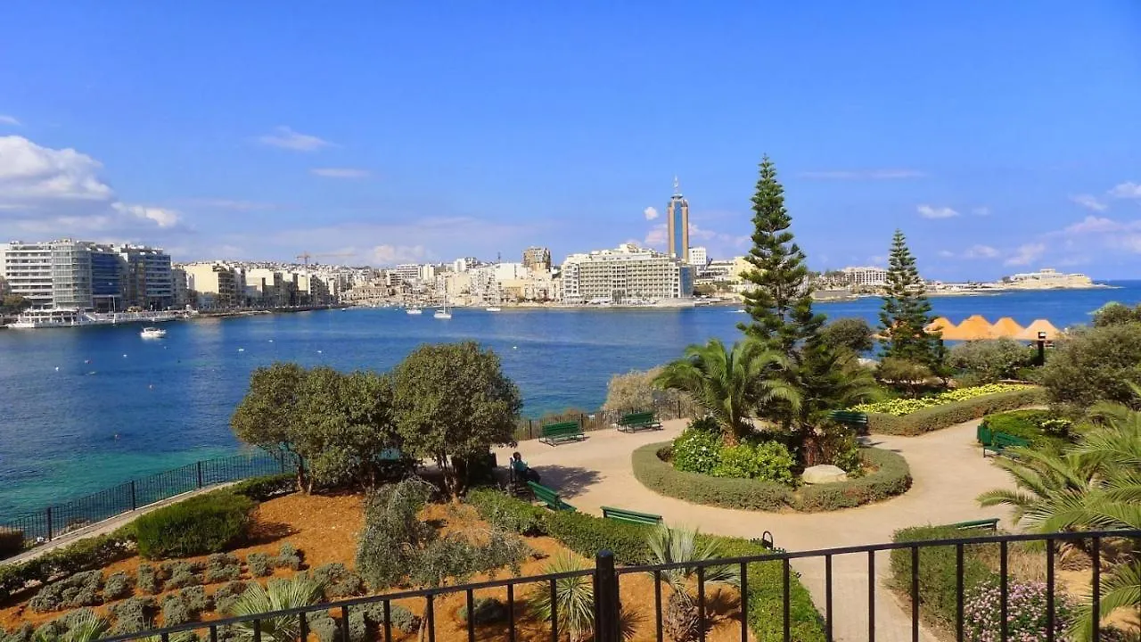 Luxury Apartment With Valletta And Harbour Views Sliema 0*,