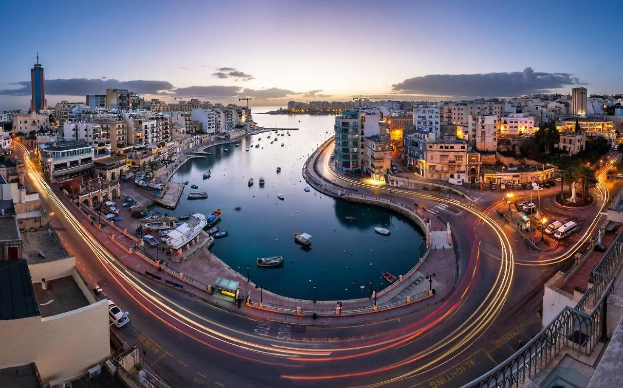 Luxury Apartment With Valletta And Harbour Views Sliema
