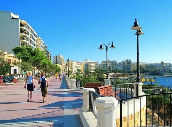 Luxury Apartment With Valletta And Harbour Views Sliema