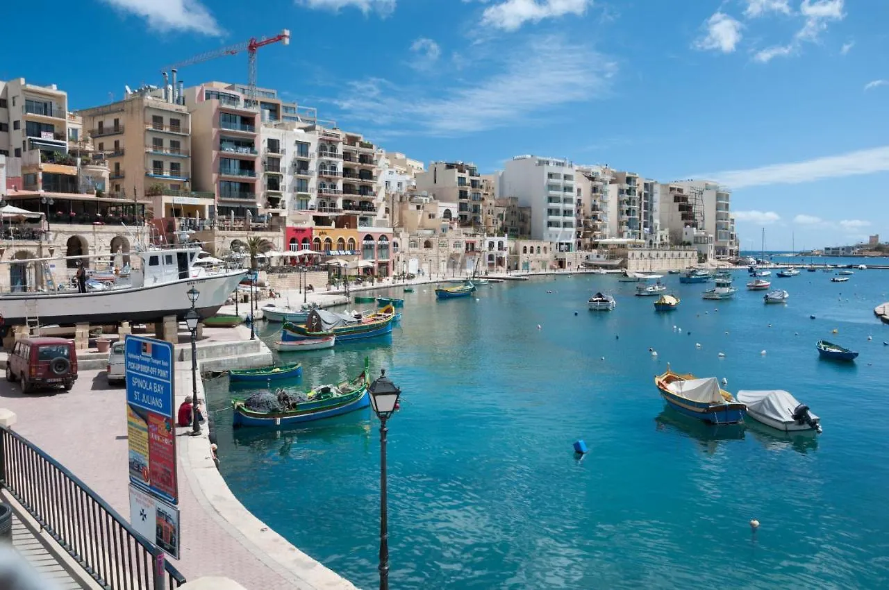 Luxury Apartment With Valletta And Harbour Views Sliema