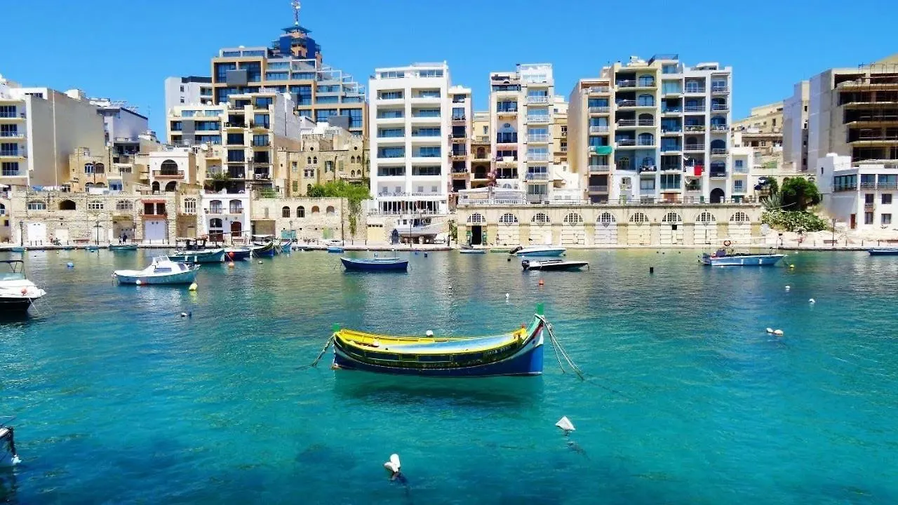 Luxury Apartment With Valletta And Harbour Views Sliema