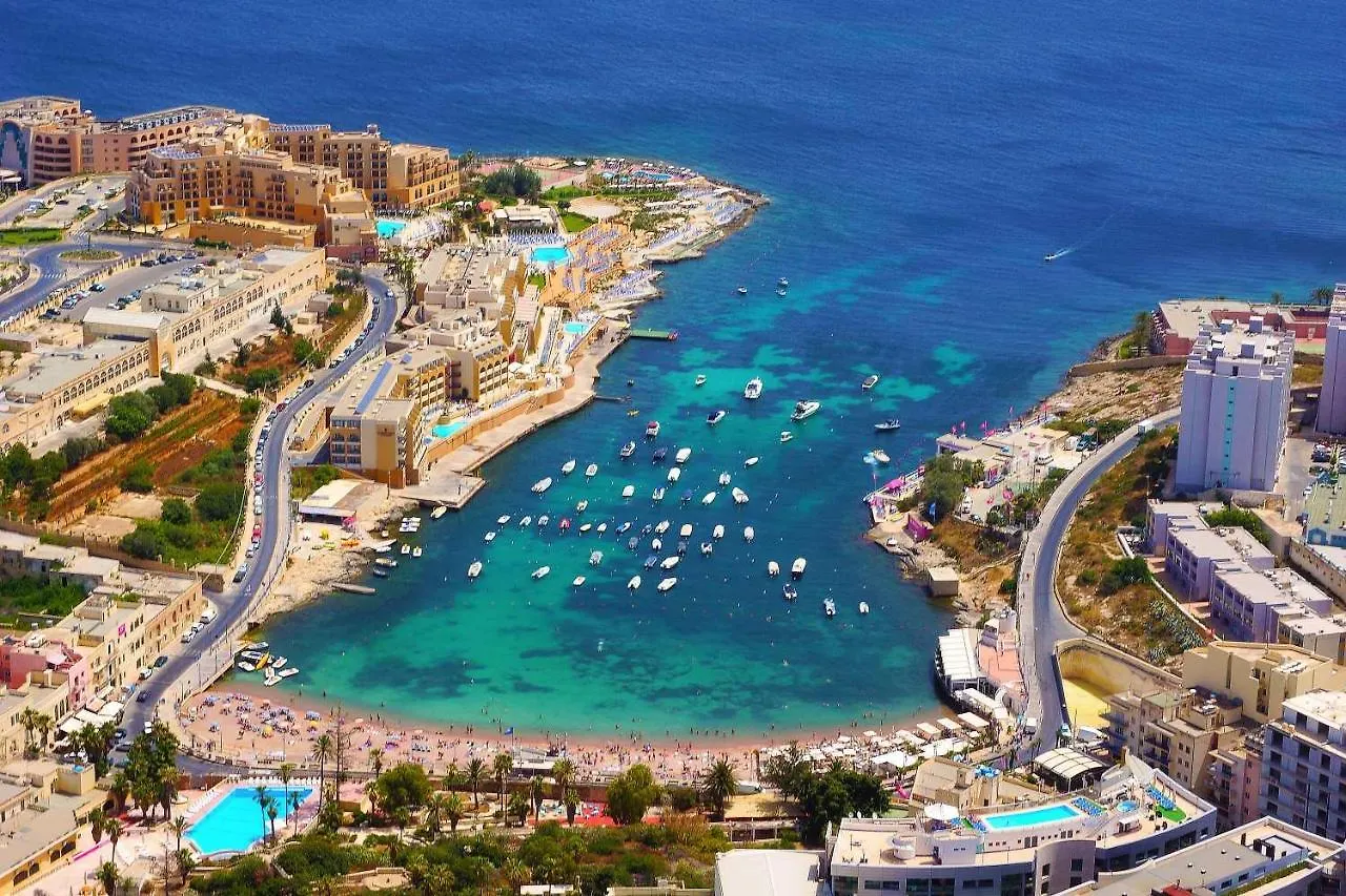 Luxury Apartment With Valletta And Harbour Views Sliema Malta