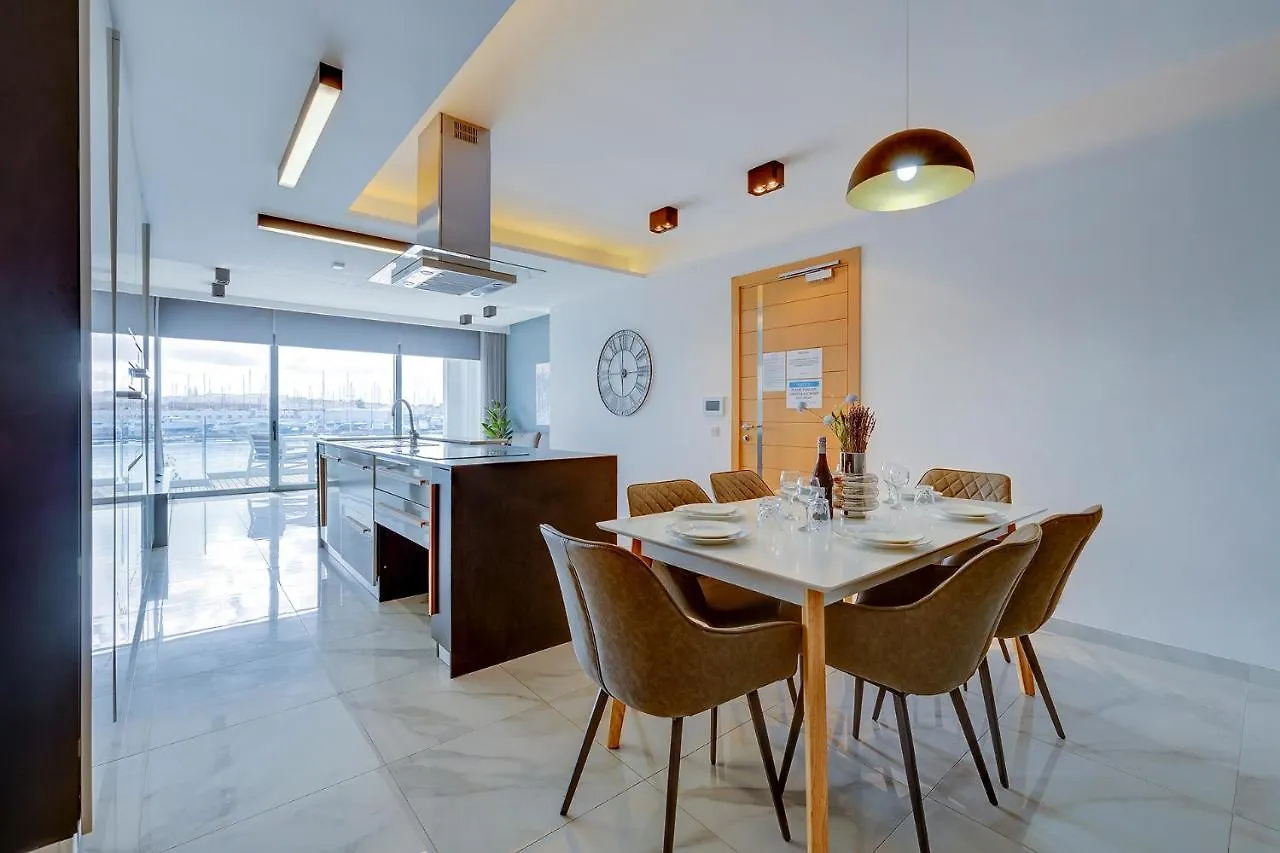 Luxury Apartment With Valletta And Harbour Views Sliema Malta