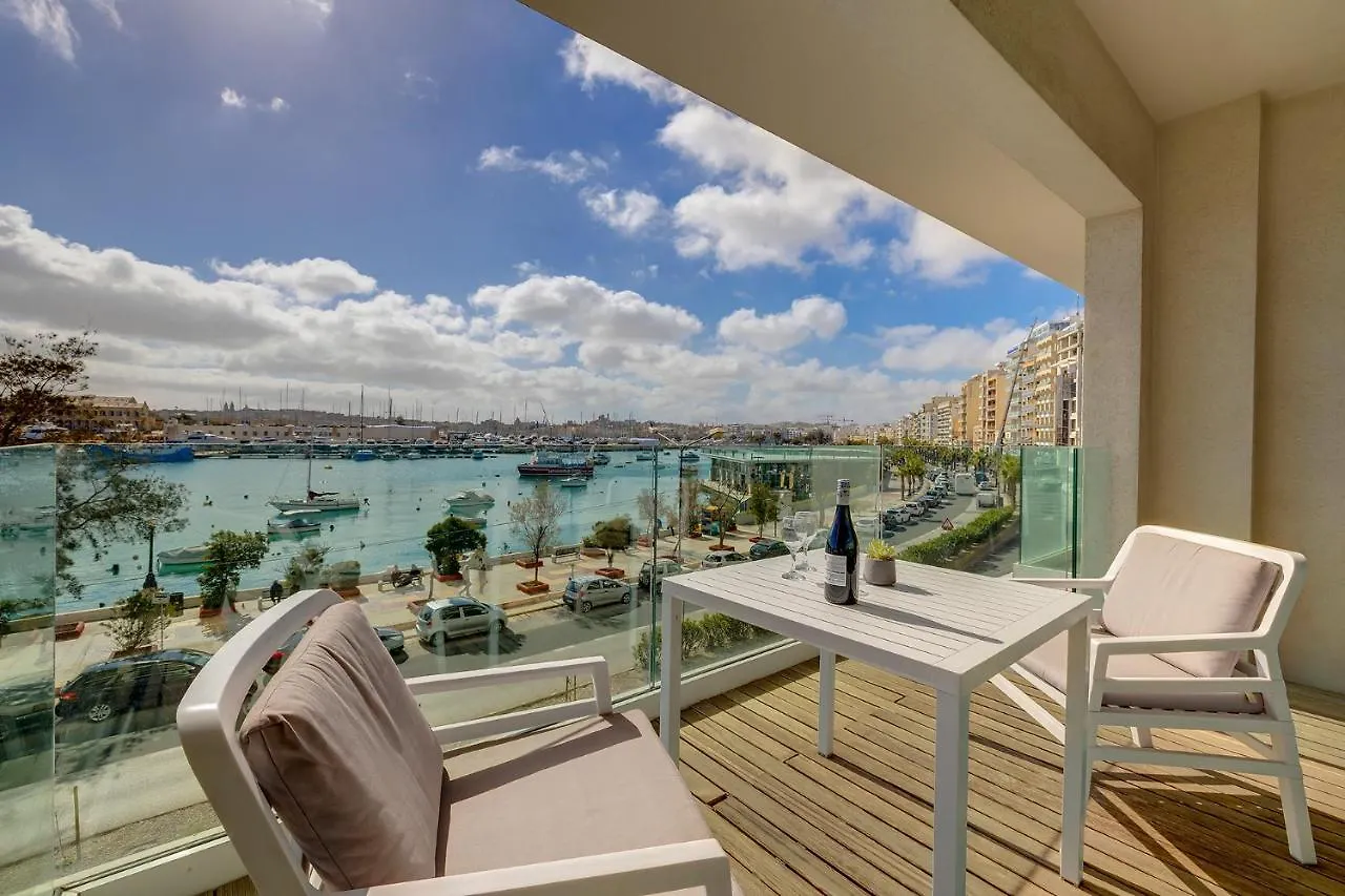 Luxury Apartment With Valletta And Harbour Views Sliema