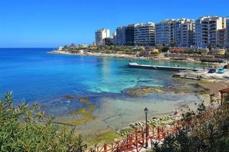 Luxury Apartment With Valletta And Harbour Views Sliema 0*,